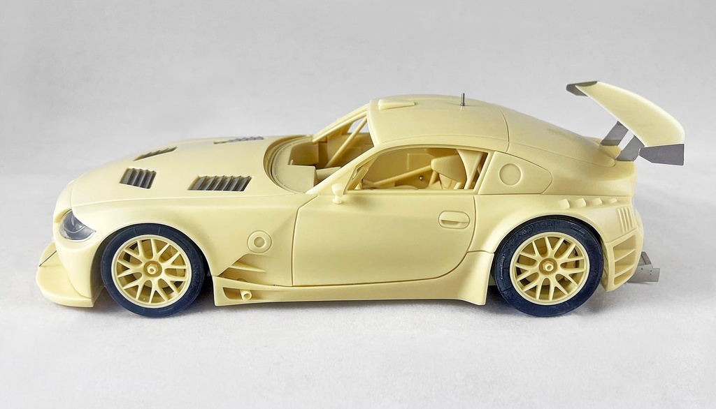 HATSUNE MIKU Studio GLAD BMW Z4ボディ RC Miku Hatsune Studio GLAD BMW Z4 (TT-01E) | HLJ.com